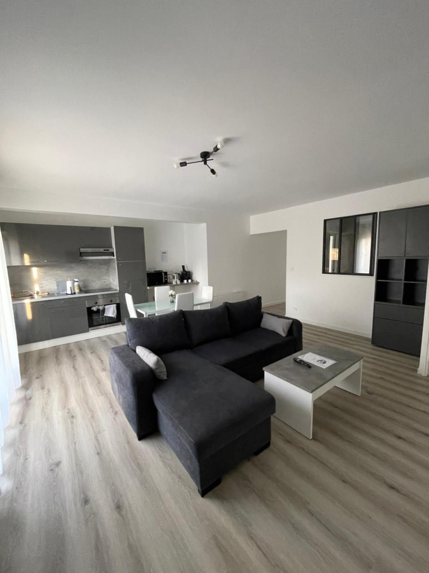 Maison Detente De 100 M2 Uniquement Couple-Famille-Travailleurs Вільпарізі Екстер'єр фото
