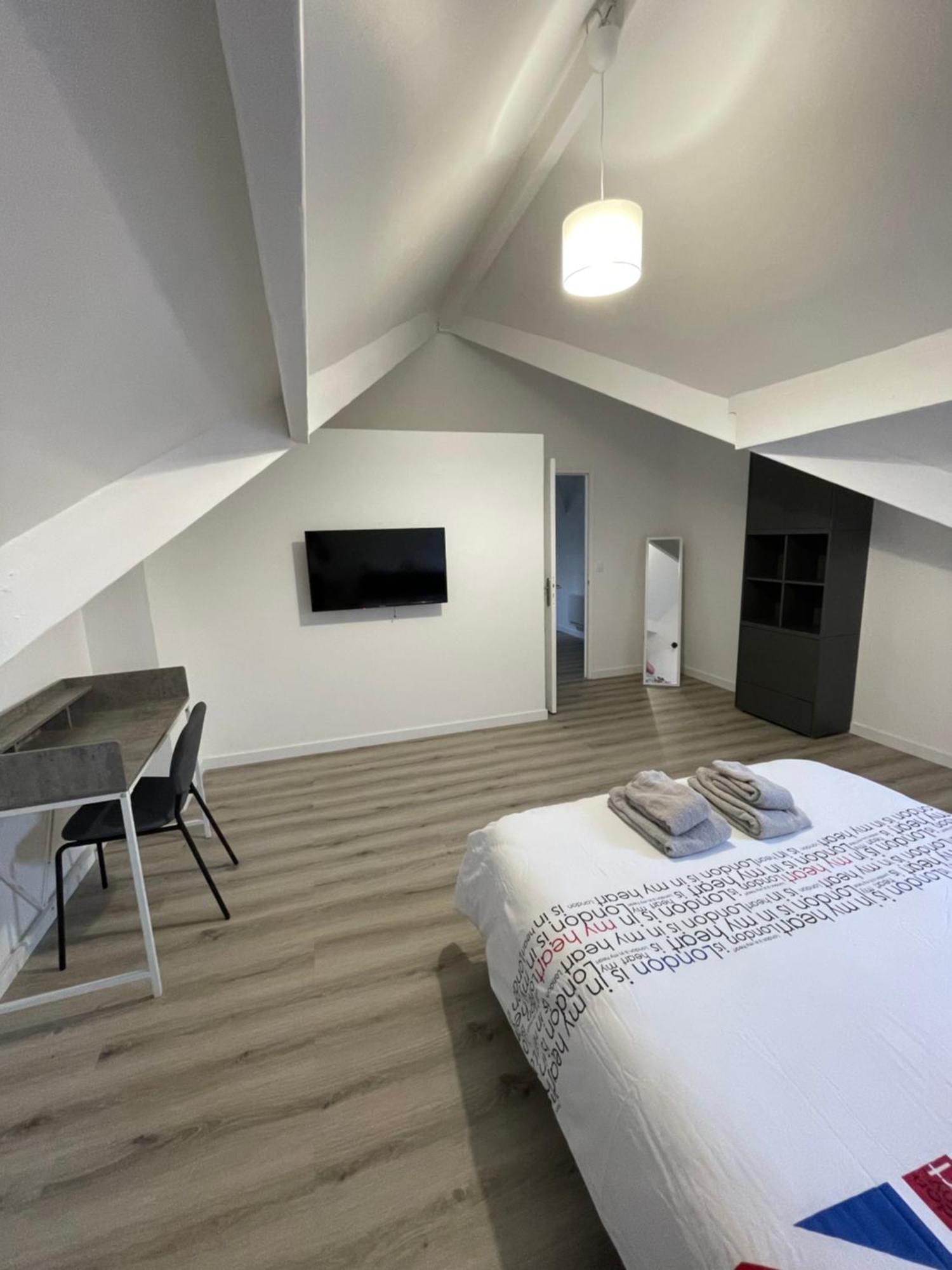 Maison Detente De 100 M2 Uniquement Couple-Famille-Travailleurs Вільпарізі Екстер'єр фото