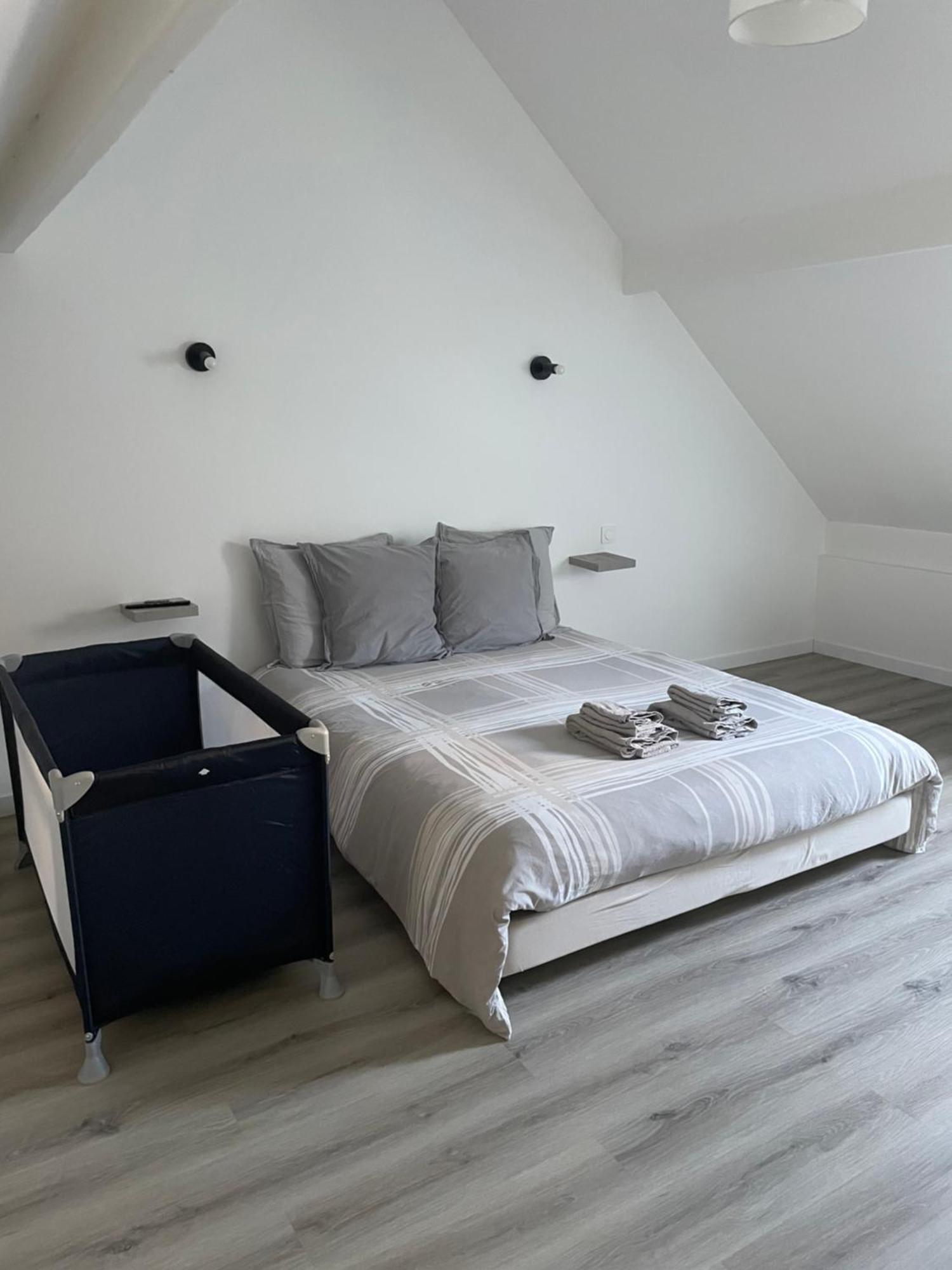 Maison Detente De 100 M2 Uniquement Couple-Famille-Travailleurs Вільпарізі Екстер'єр фото